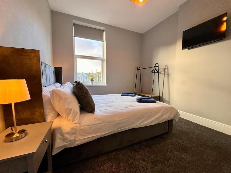 Teds Apartments-Town Centre-Apt1 Blackpool Luaran gambar
